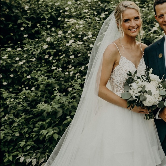 L’Amour Calla Blanche Wedding Dress
